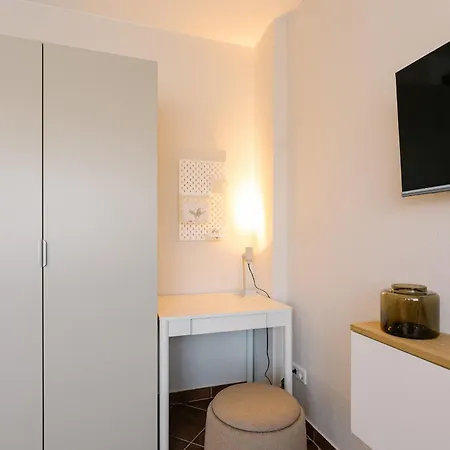 Apartment Air & Fair *