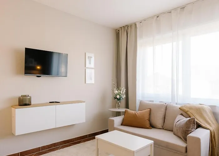 Apartment Air & Fair *